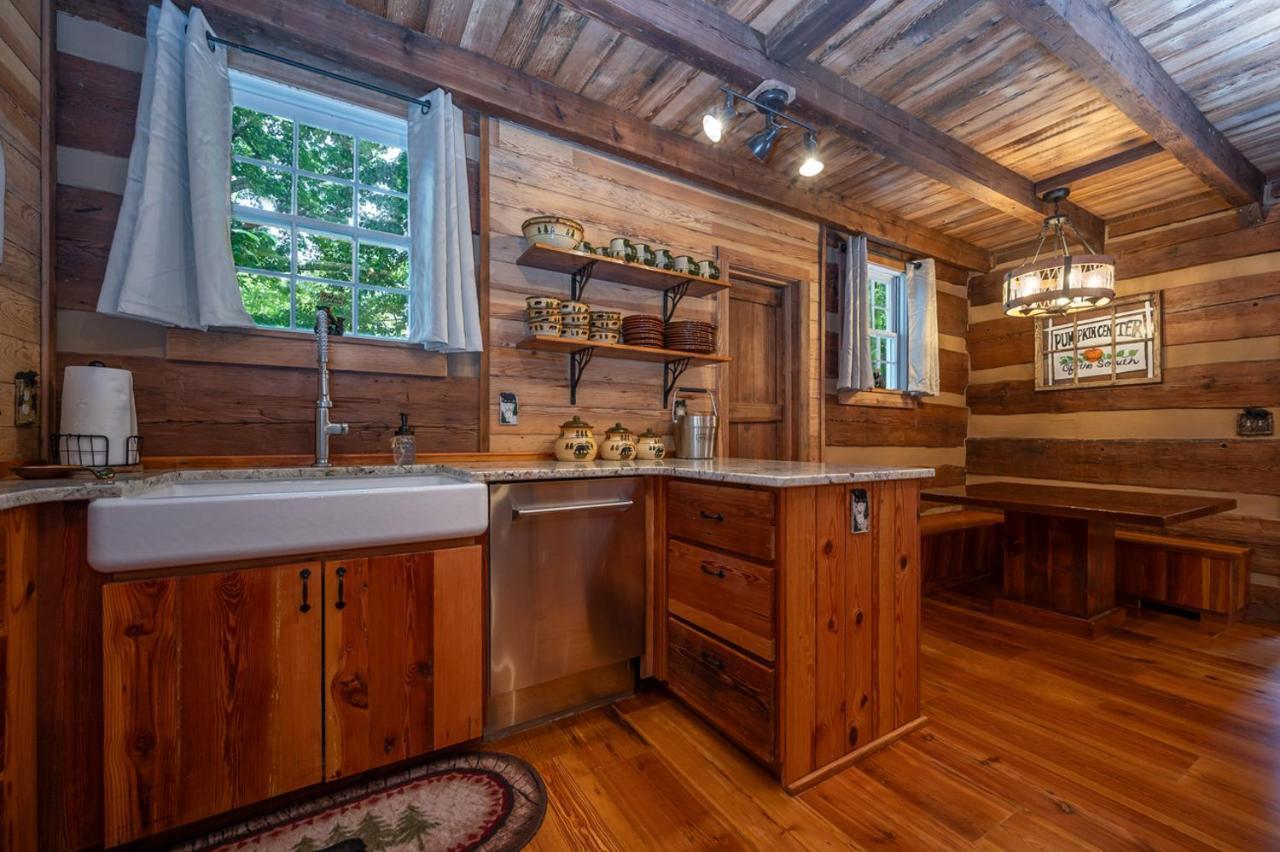 Russell'S Fort At White Oak Point: Historical Cabin On Lake Lure, Luxury, Direct Lake Access! Villa Exterior foto