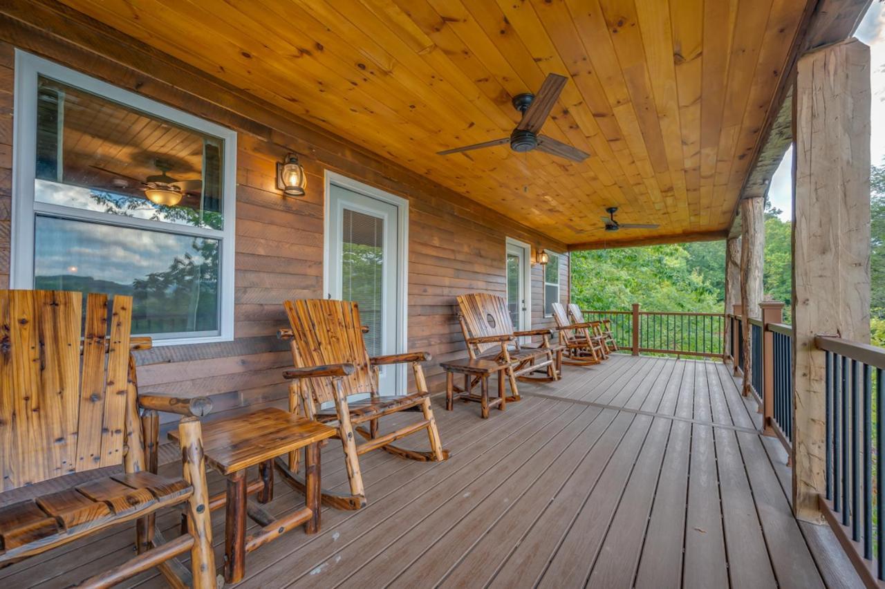 Russell'S Fort At White Oak Point: Historical Cabin On Lake Lure, Luxury, Direct Lake Access! Villa Exterior foto