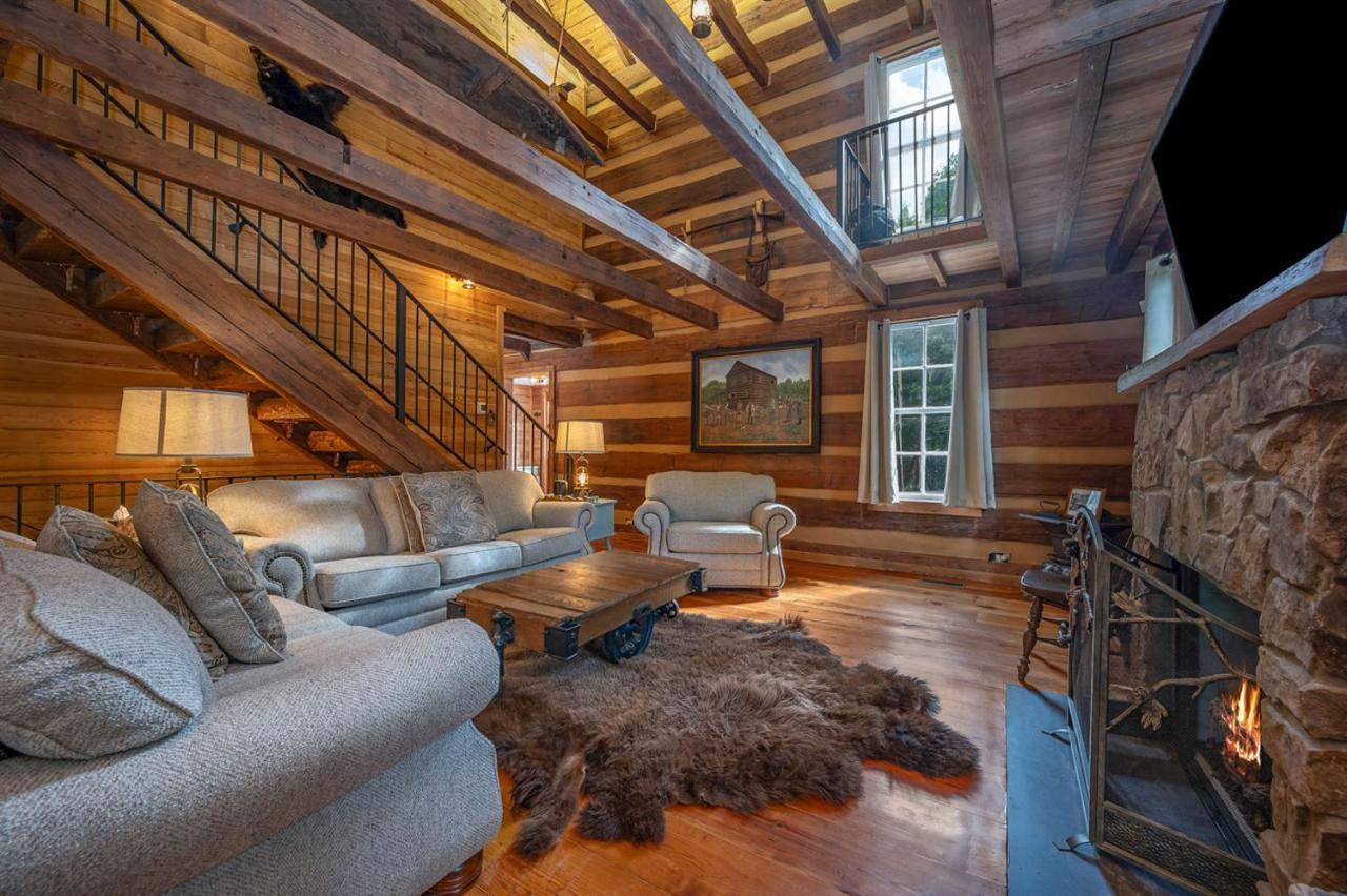 Russell'S Fort At White Oak Point: Historical Cabin On Lake Lure, Luxury, Direct Lake Access! Villa Exterior foto