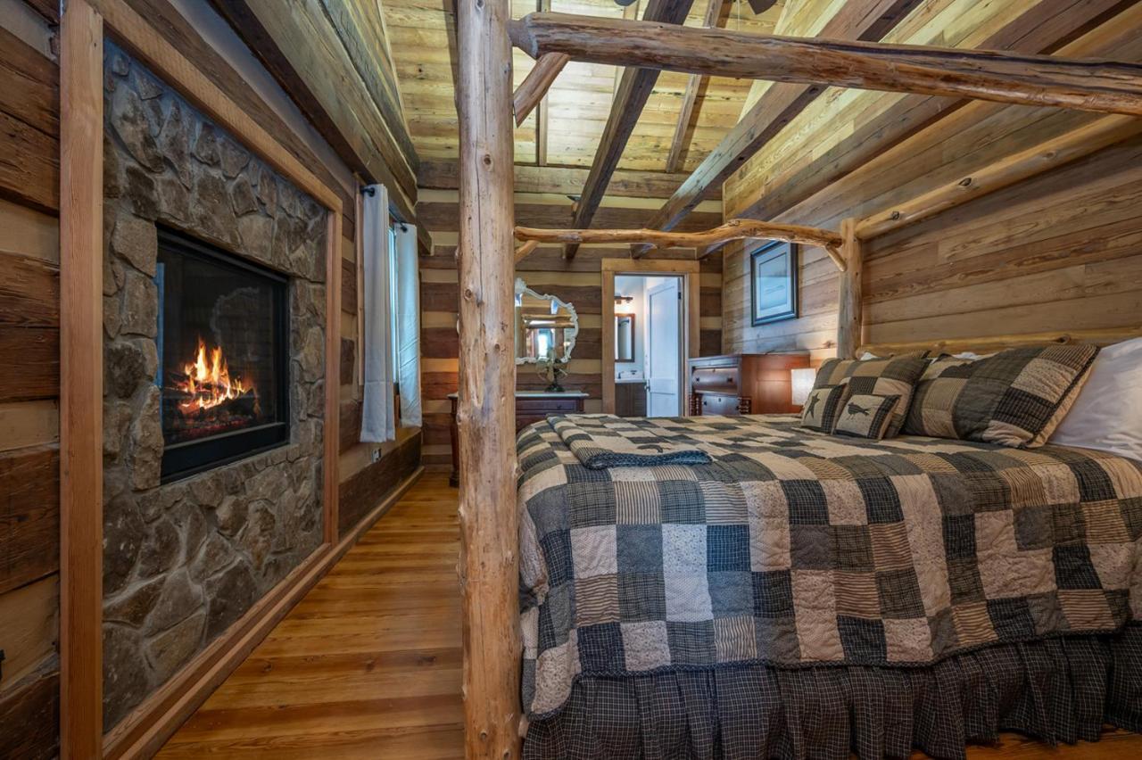Russell'S Fort At White Oak Point: Historical Cabin On Lake Lure, Luxury, Direct Lake Access! Villa Exterior foto